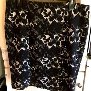 NWT Alfani black stretchy lace look skirt size 14